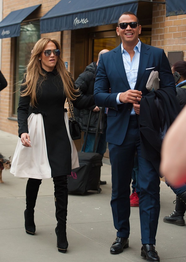 JLo Shows Off Her Boxing Skills As Alex Rodriguez Gives Tour of His New Gym