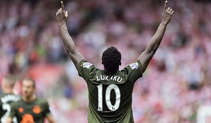 Everton’s Romelu Lukaku warns defenders to ‘get out of the way’