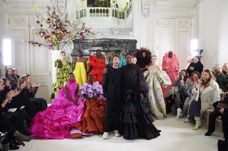 Valentino SS2019: Escape into Reality